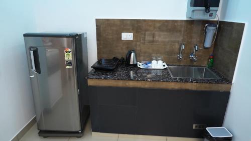 the white orchid luxury service apartments