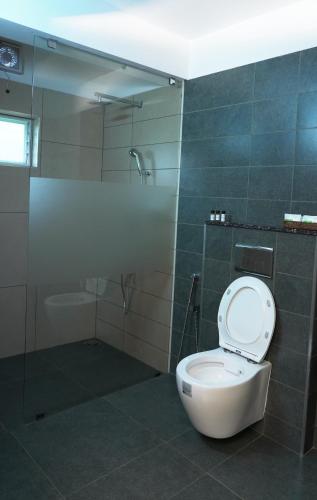 the white orchid luxury service apartments