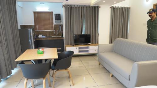 the white orchid luxury service apartments