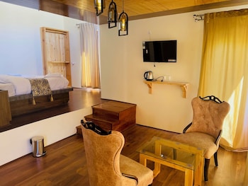 thiksay organic resort and retreat