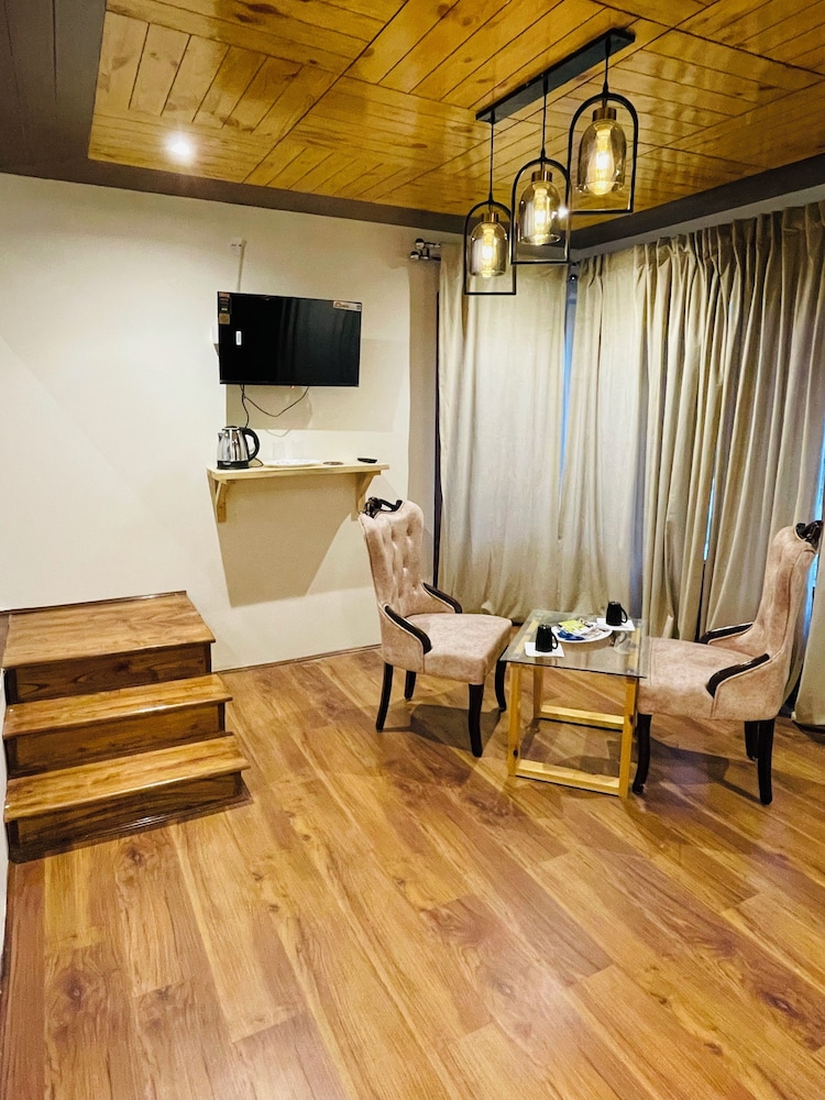 thiksay organic resort and retreat