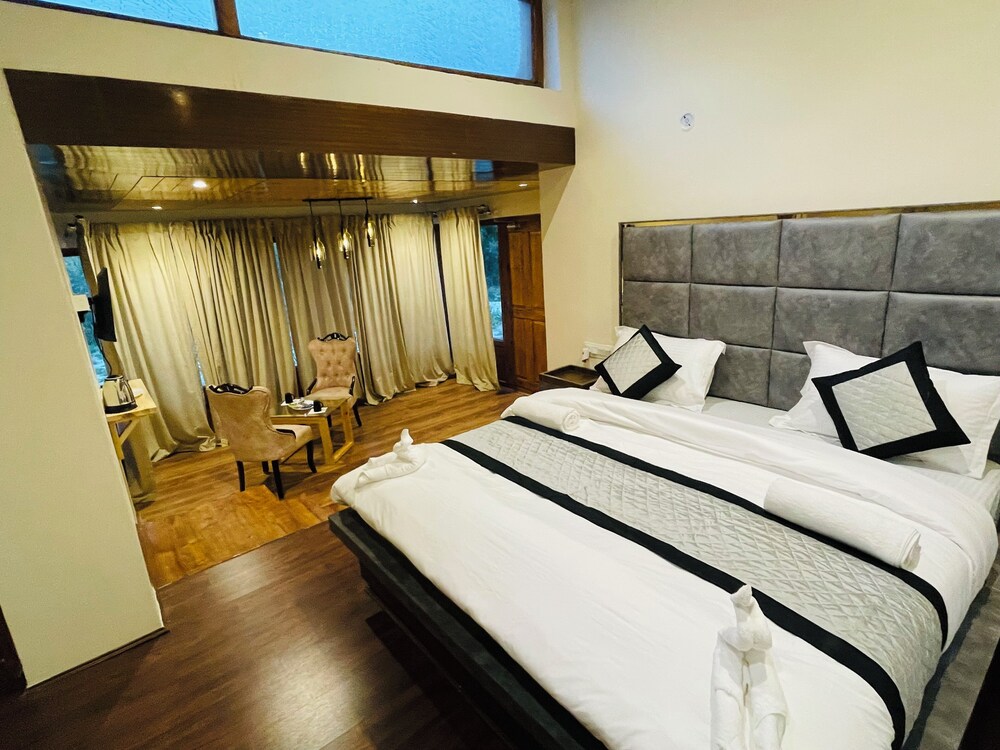 thiksay organic resort and retreat
