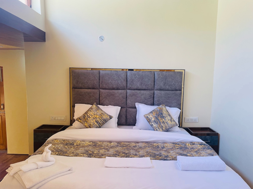 thiksay organic resort and retreat