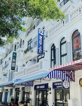 may house grand world phu qu c