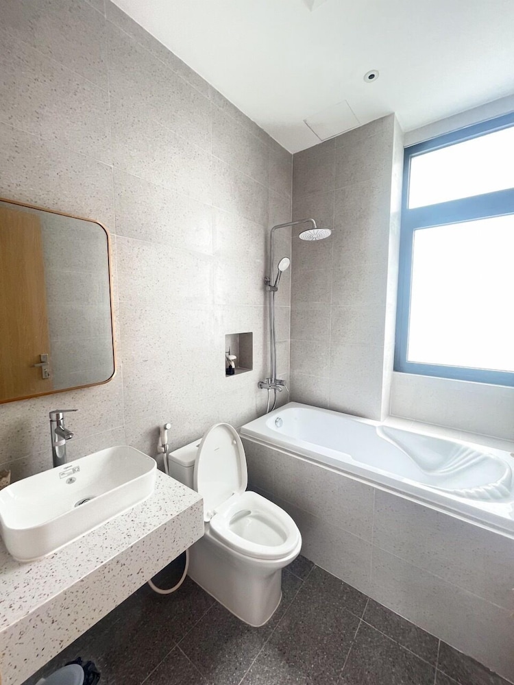 may house grand world phu qu c