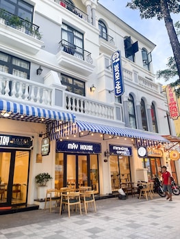 may house grand world phu qu c