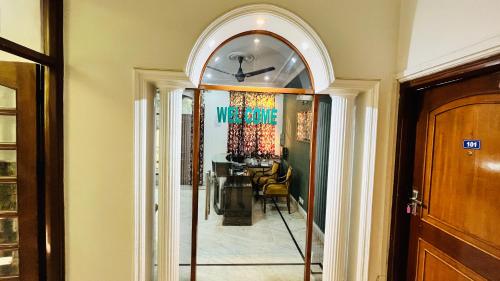 hotel starline near iffco chowk metro gurgaon