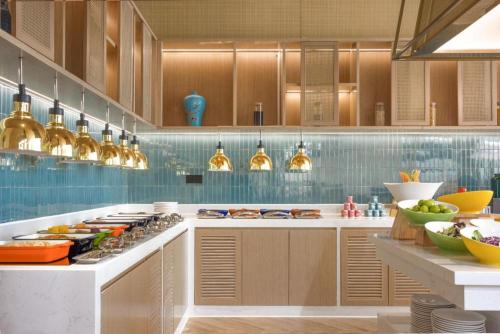 home2 suites by hilton xishuangbanna