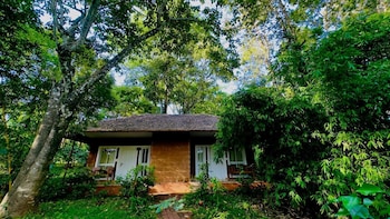 thennal jungle camp pvt ltd