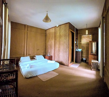 thennal jungle camp pvt ltd