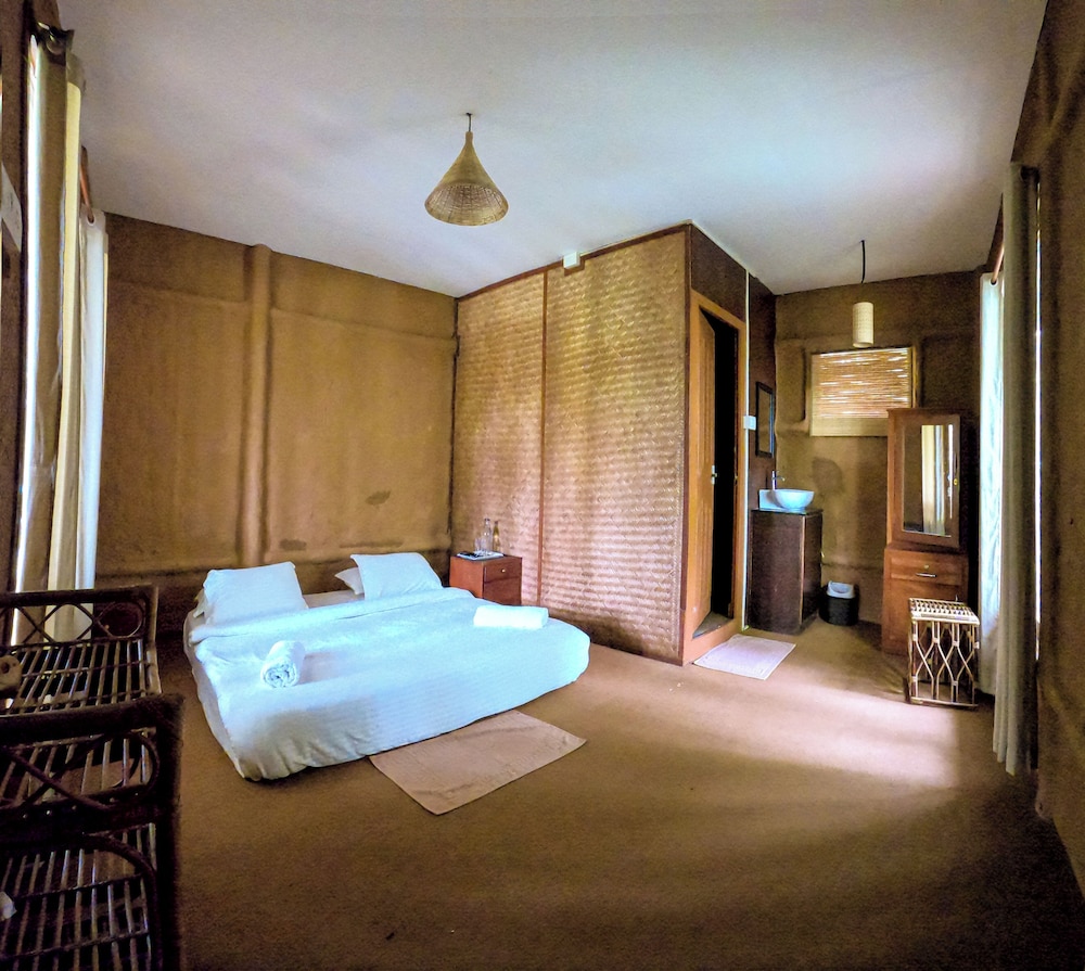 thennal jungle camp pvt ltd