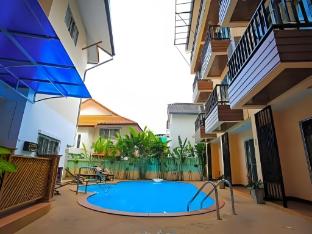 manee cool mueang