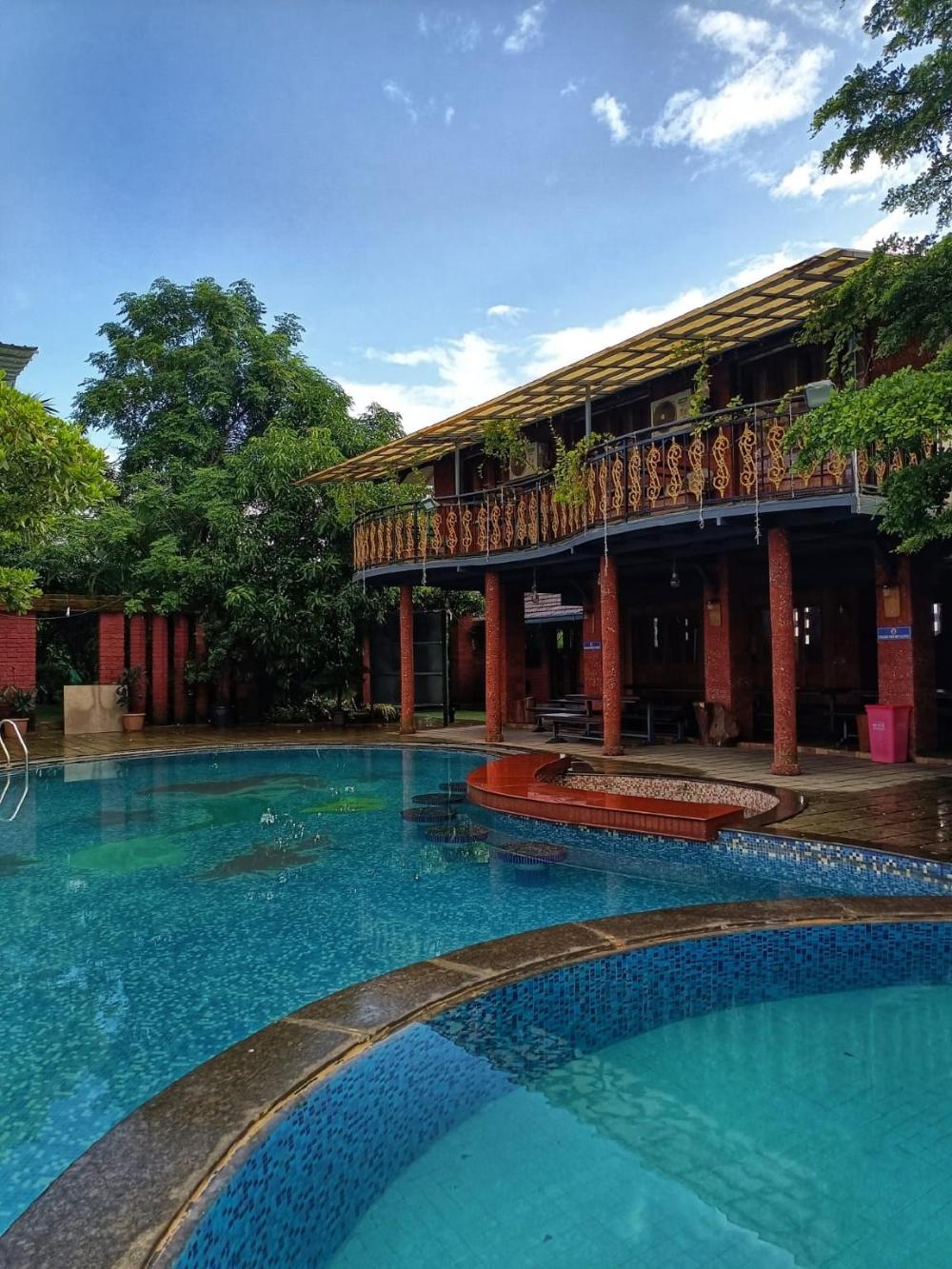 red stone resort