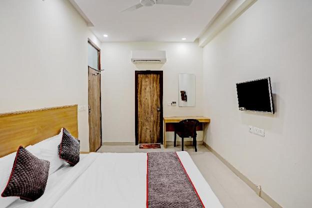 the noida corporate suite