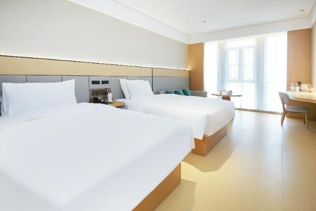 ji hotel wuhan biolake tongji hospital