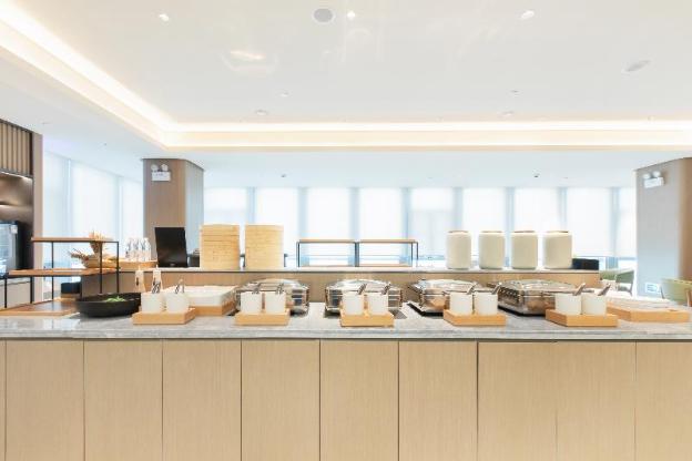 ji hotel wuhan biolake tongji hospital