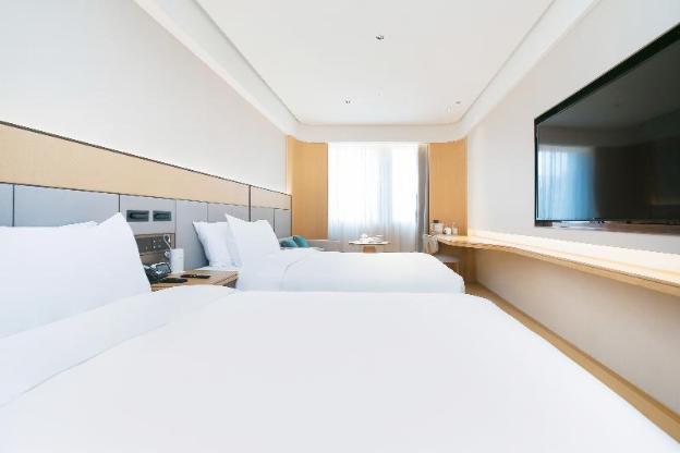 ji hotel wuhan biolake tongji hospital