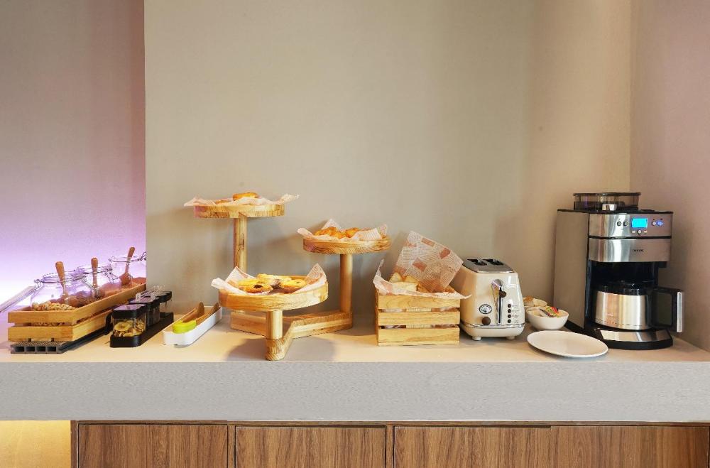 poltton international service apartment huizhou shili silver beach yapojiao