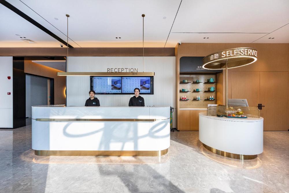 city comfort inn leshan giant buddha