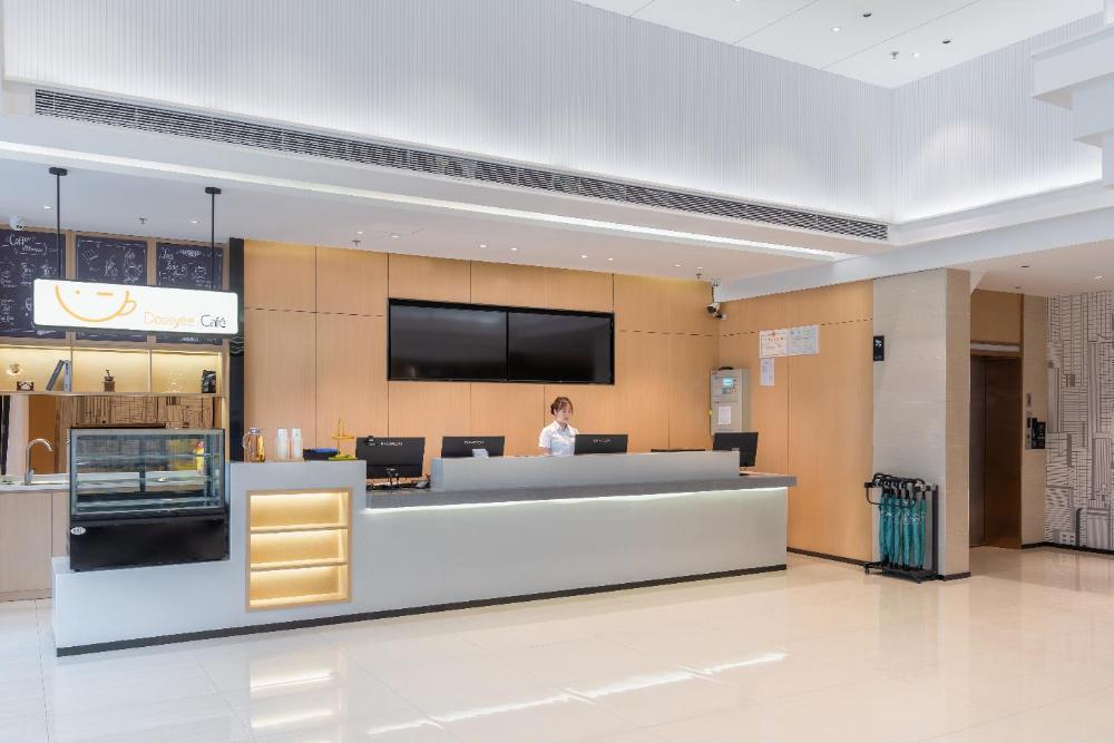city comfort inn jiangmen kaiping shuikou passenger station pedestrian street