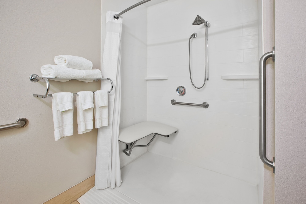 holiday inn express and suites milford by ihg