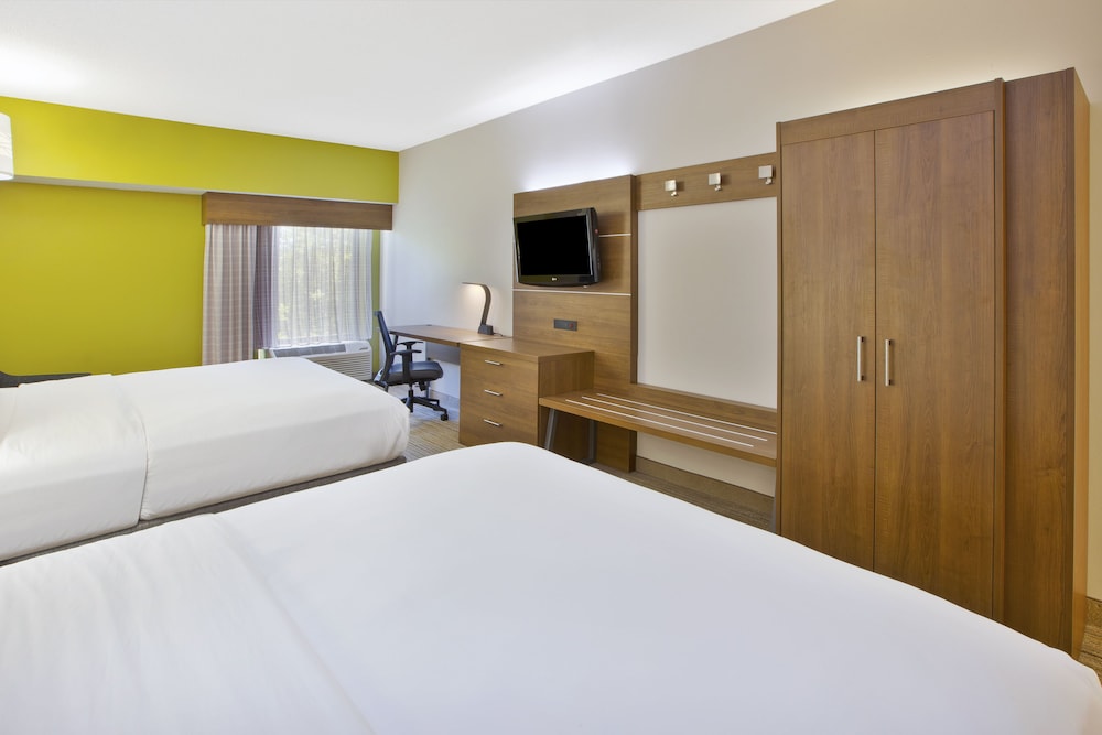 holiday inn express and suites milford by ihg