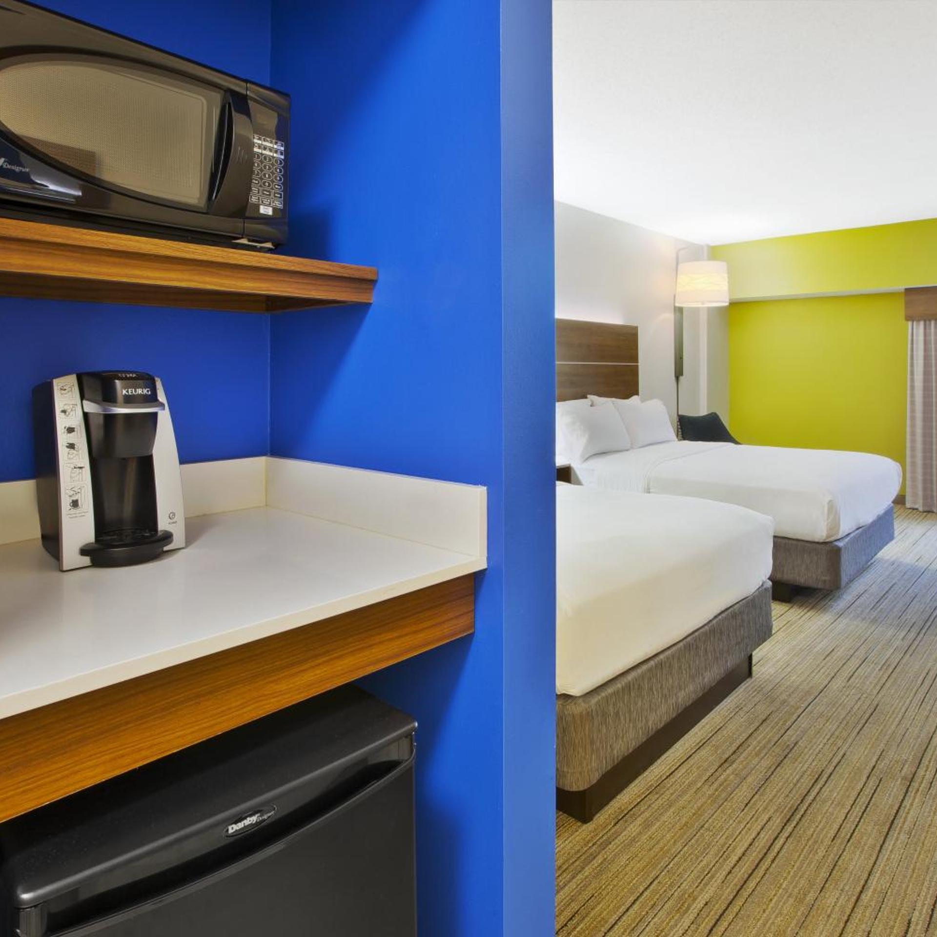 holiday inn express and suites milford by ihg