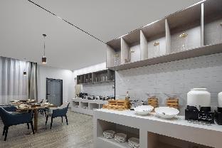 echarm hotel sanya qianguqing duty free shop