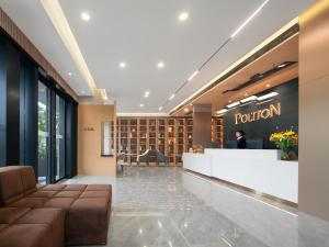 poltton international service apartment wuhan high speed railway station west square