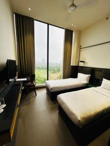 Ibiza Hotel,India>>Ahmedabad,3 star