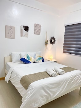 sunset paradise moalboal