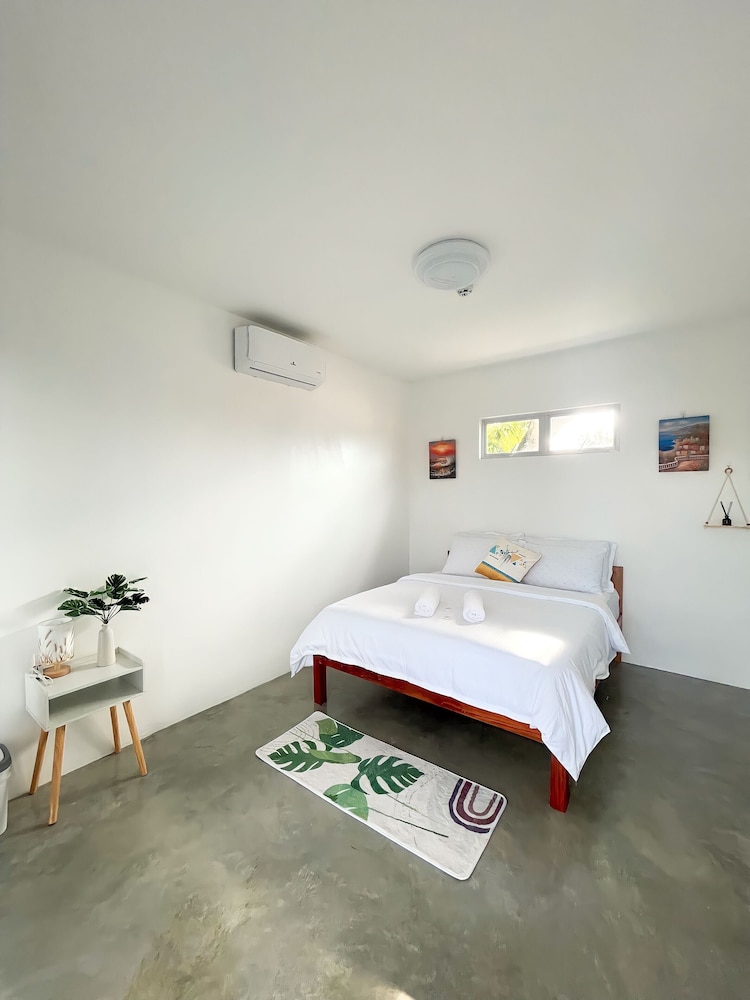 sunset paradise moalboal