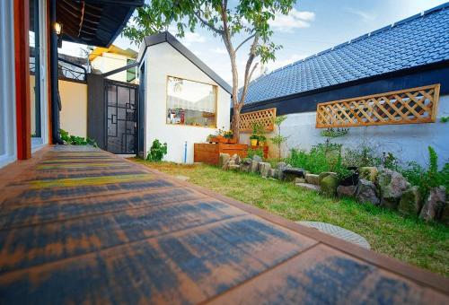 jeonju hanok village hanok geugot pension