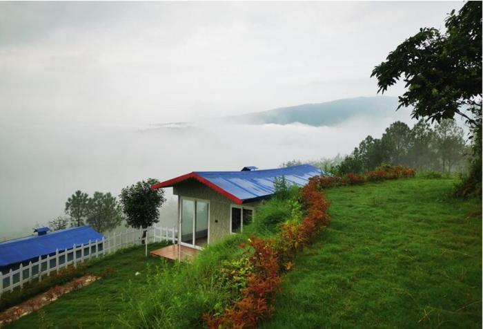 adaara retreat