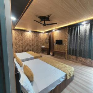 hotel pearl residency