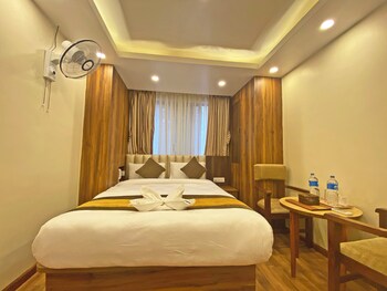 hotel airport gurkha