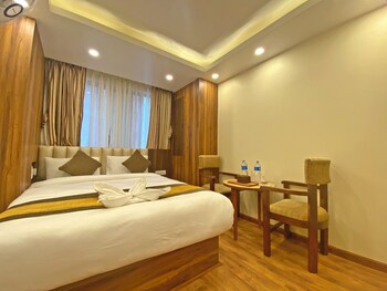 hotel airport gurkha