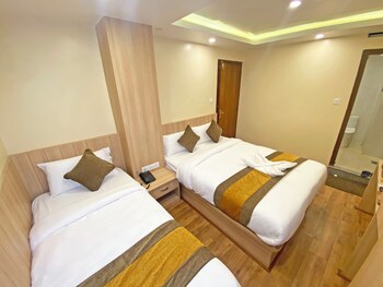 hotel airport gurkha