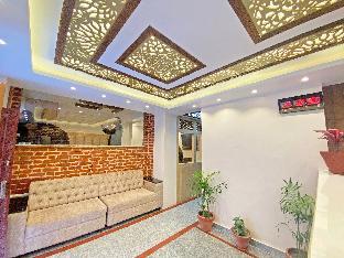 hotel airport gurkha