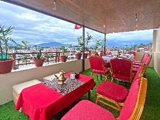 hotel airport gurkha