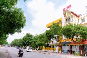 sky hotel khach s n b c ninh