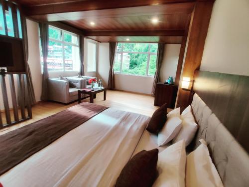 keswani group tashi heritage hotel