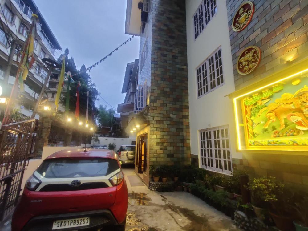 keswani group tashi heritage hotel