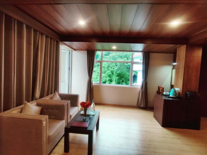 keswani group tashi heritage hotel