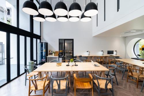blu monkey hub and hotel krabi town