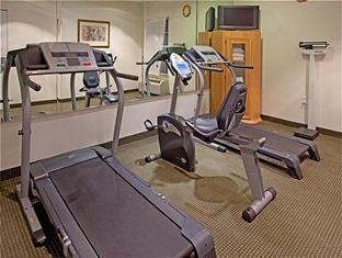 holiday inn express hotel and suites columbus by ihg
