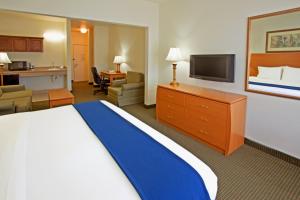 holiday inn express hotel and suites columbus by ihg