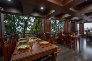 the west gate posada by summit
