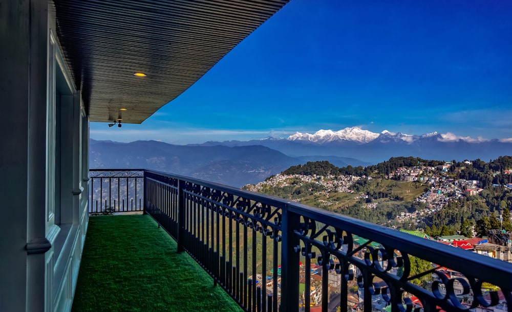 the west gate posada by summit
