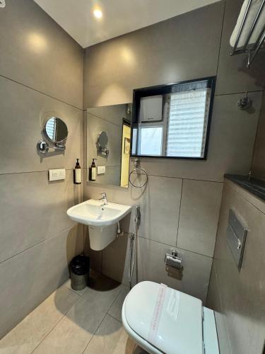 hotel touchwood